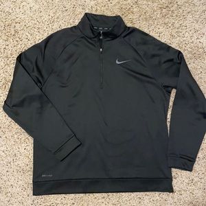 Men’s Dri-fit black pullover size XL